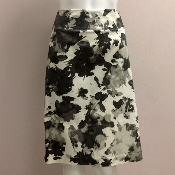 Alfani Woman Multi-color Floral Toss Skirt - Picture 2 of 8